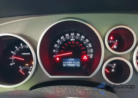 2010 Toyota Sequoia Limited 5.7L V8 z USA, uszkodzony, nr VIN 5TDJY5G16AS034404